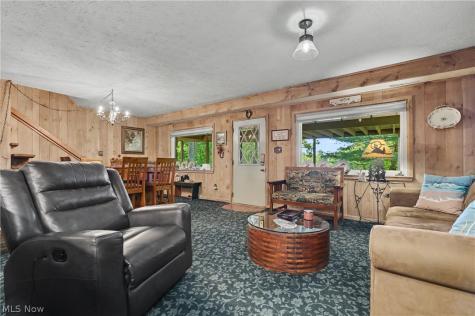 2216 N Medina Line Road Akron OH 44333
