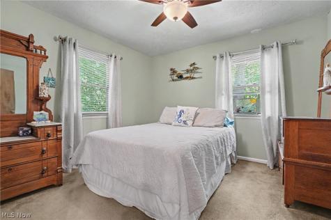 2216 N Medina Line Road Akron OH 44333
