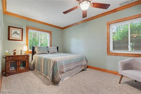 2216 N Medina Line Road Akron OH 44333