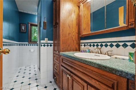 2216 N Medina Line Road Akron OH 44333