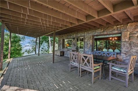 2216 N Medina Line Road Akron OH 44333
