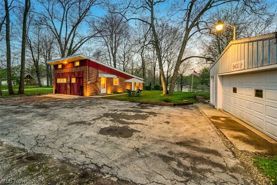 543 1/2 Gallagher Road North Benton OH 44449