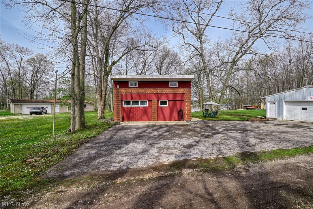 543 1/2 Gallagher Road North Benton OH 44449