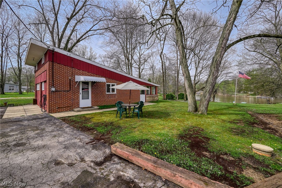 543 1/2 Gallagher Road North Benton OH 44449