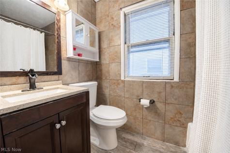 10905 Dale Avenue Cleveland OH 44111