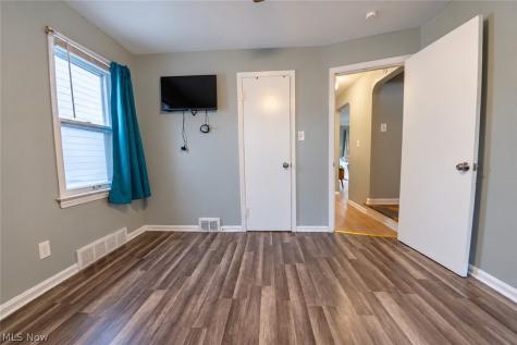 10905 Dale Avenue Cleveland OH 44111