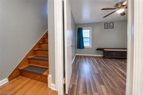 10905 Dale Avenue Cleveland OH 44111