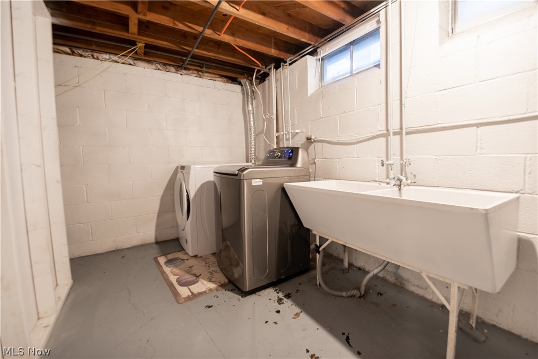 10905 Dale Avenue Cleveland OH 44111