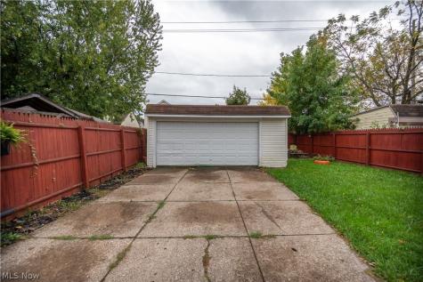 10905 Dale Avenue Cleveland OH 44111