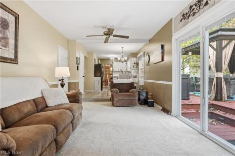 6124 Sherwood Drive North Olmsted OH 44070
