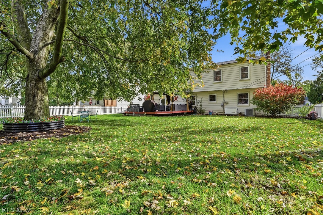 6124 Sherwood Drive North Olmsted OH 44070