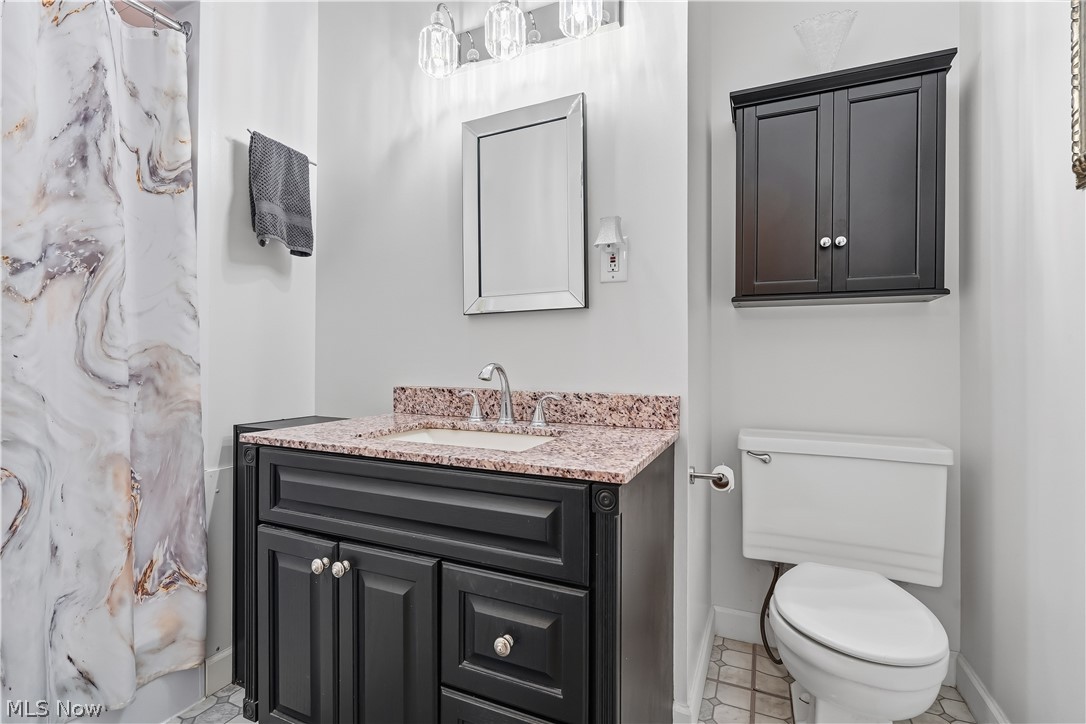 6124 Sherwood Drive North Olmsted OH 44070