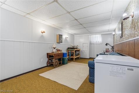 6124 Sherwood Drive North Olmsted OH 44070