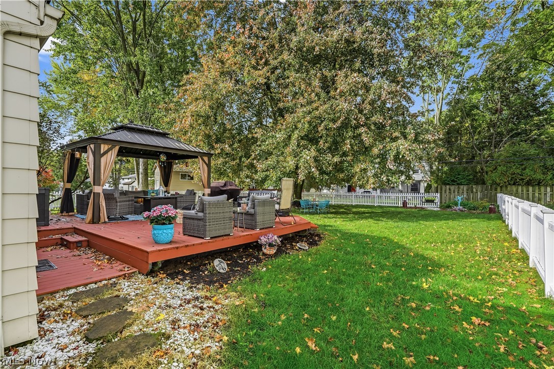 6124 Sherwood Drive North Olmsted OH 44070