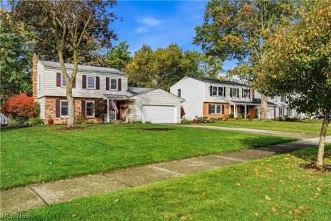 6124 Sherwood Drive North Olmsted OH 44070