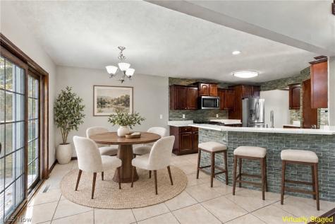 15831 Falmouth Oval Middleburg Heights OH 44130