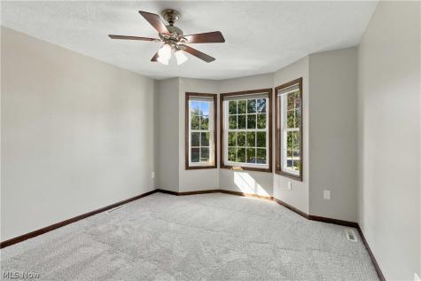15831 Falmouth Oval Middleburg Heights OH 44130
