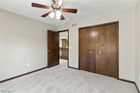 15831 Falmouth Oval Middleburg Heights OH 44130