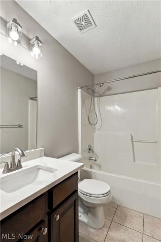 15831 Falmouth Oval Middleburg Heights OH 44130