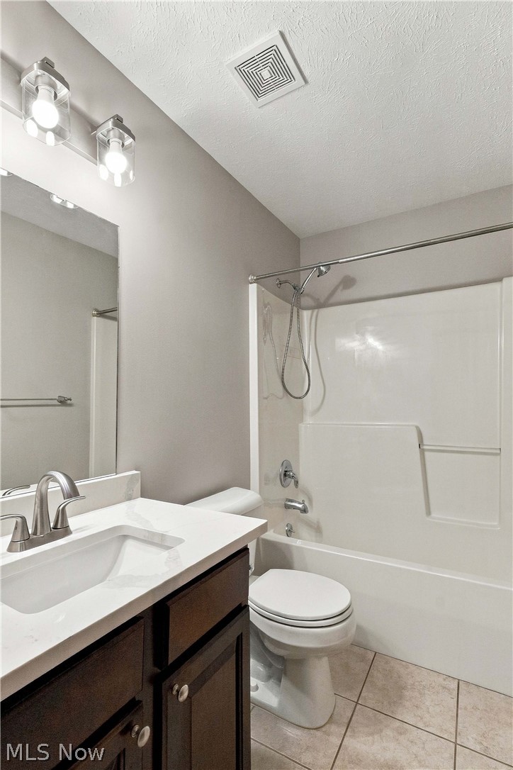 15831 Falmouth Oval Middleburg Heights OH 44130