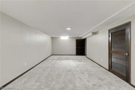 15831 Falmouth Oval Middleburg Heights OH 44130
