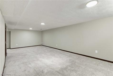 15831 Falmouth Oval Middleburg Heights OH 44130