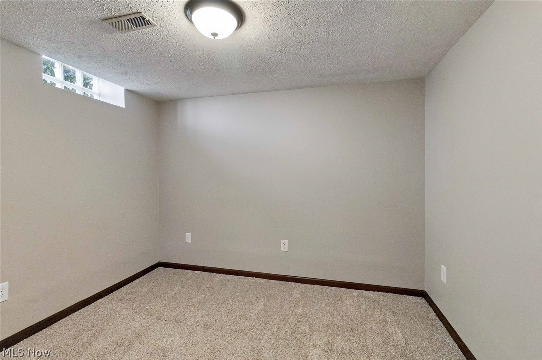 15831 Falmouth Oval Middleburg Heights OH 44130