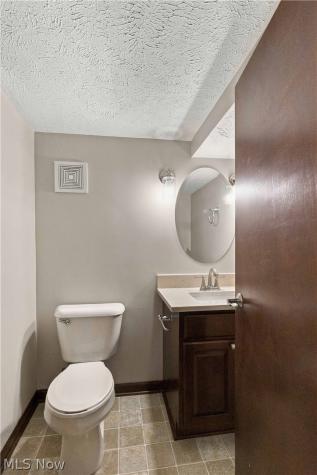 15831 Falmouth Oval Middleburg Heights OH 44130