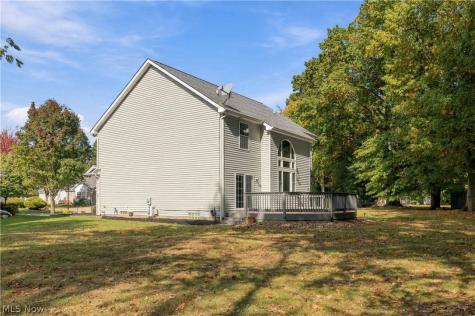 15831 Falmouth Oval Middleburg Heights OH 44130