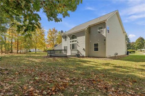 15831 Falmouth Oval Middleburg Heights OH 44130