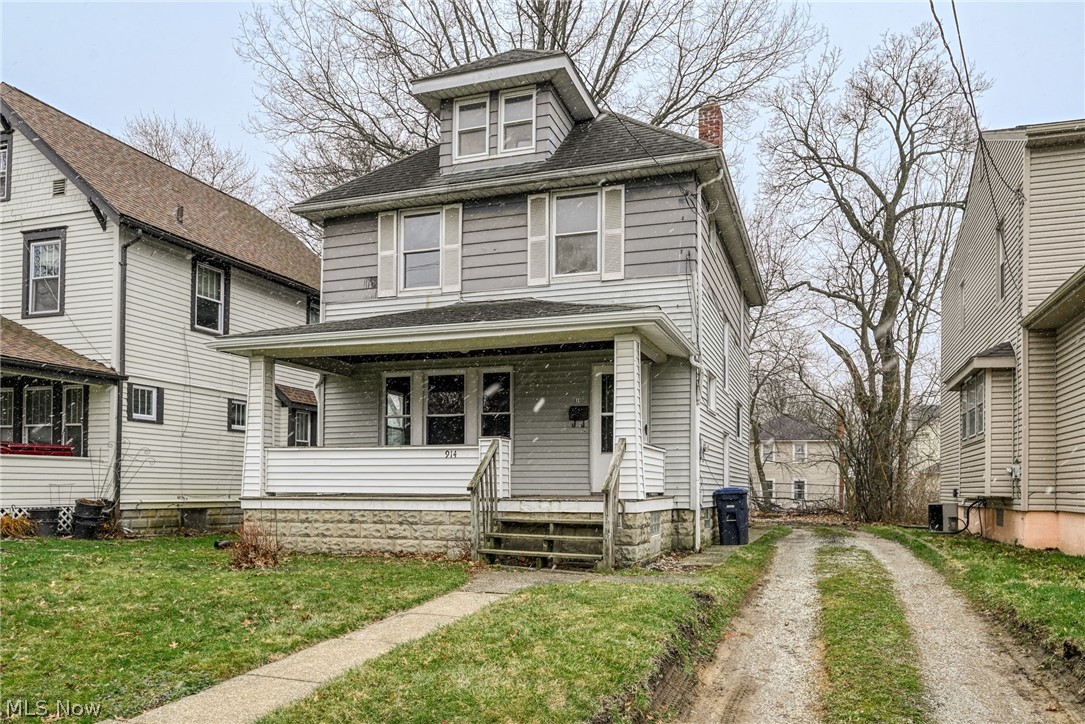 914 Delia Avenue Akron OH 44320