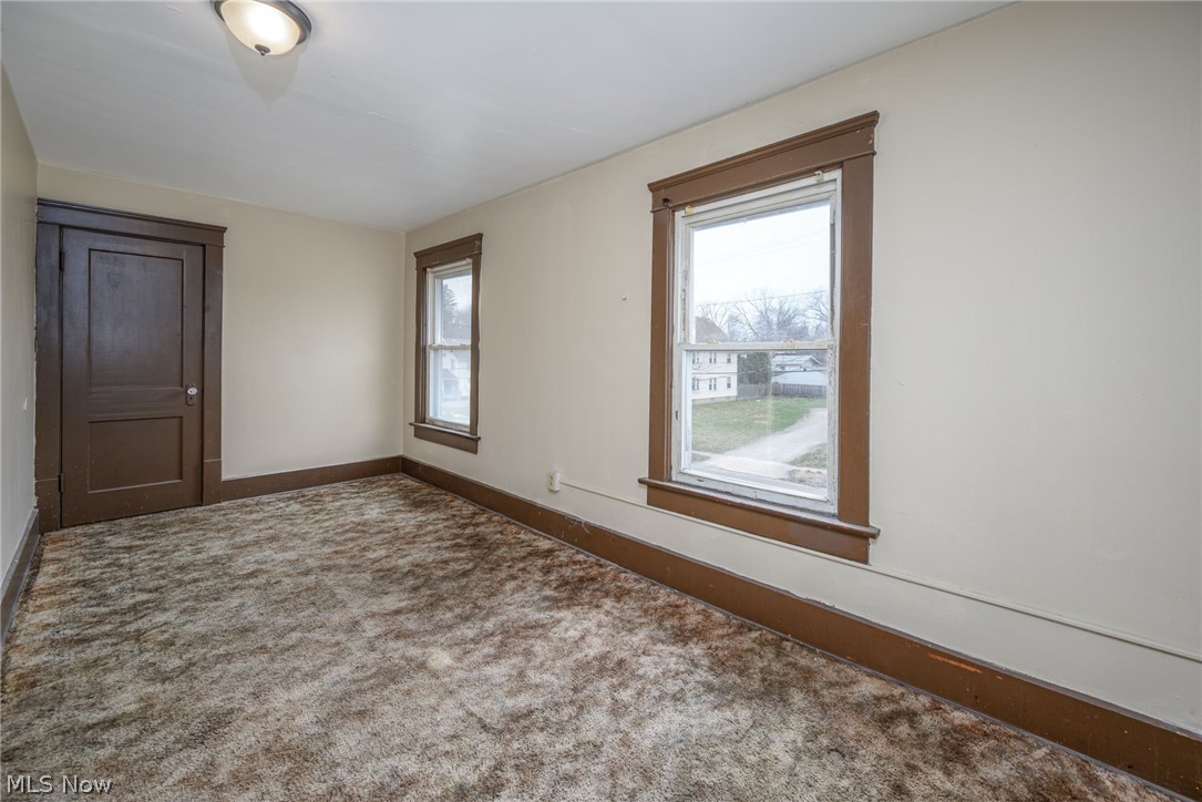 914 Delia Avenue Akron OH 44320
