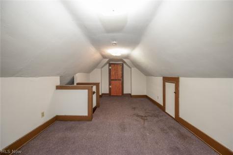 914 Delia Avenue Akron OH 44320