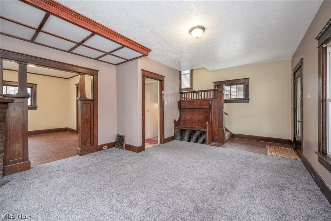 914 Delia Avenue Akron OH 44320