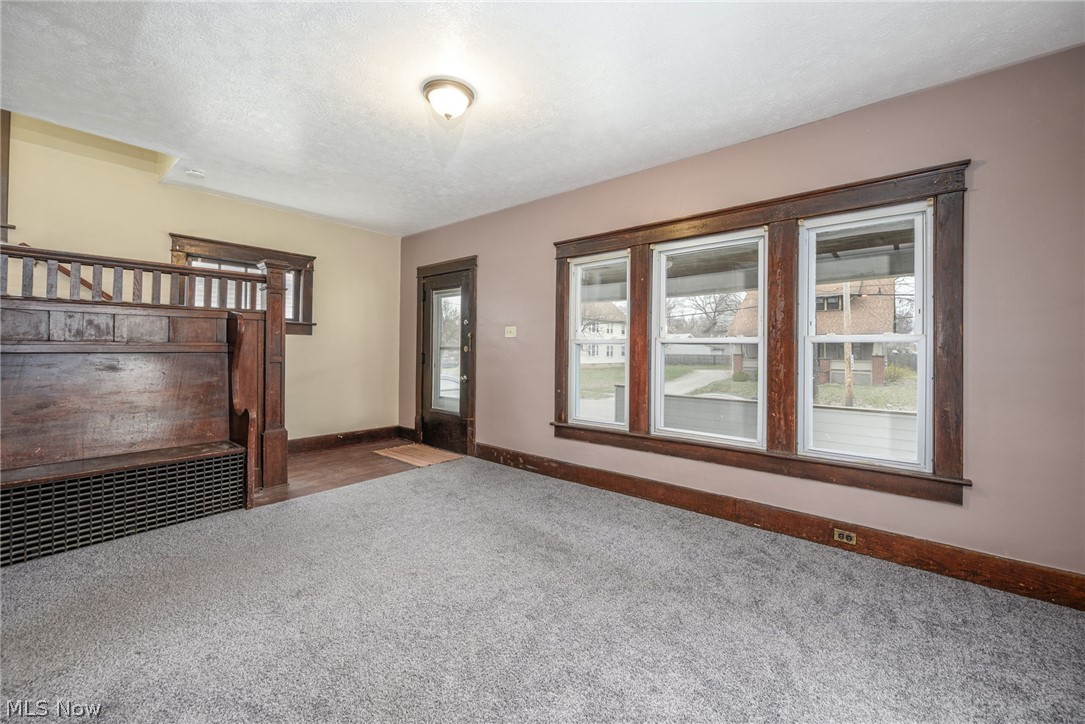 914 Delia Avenue Akron OH 44320