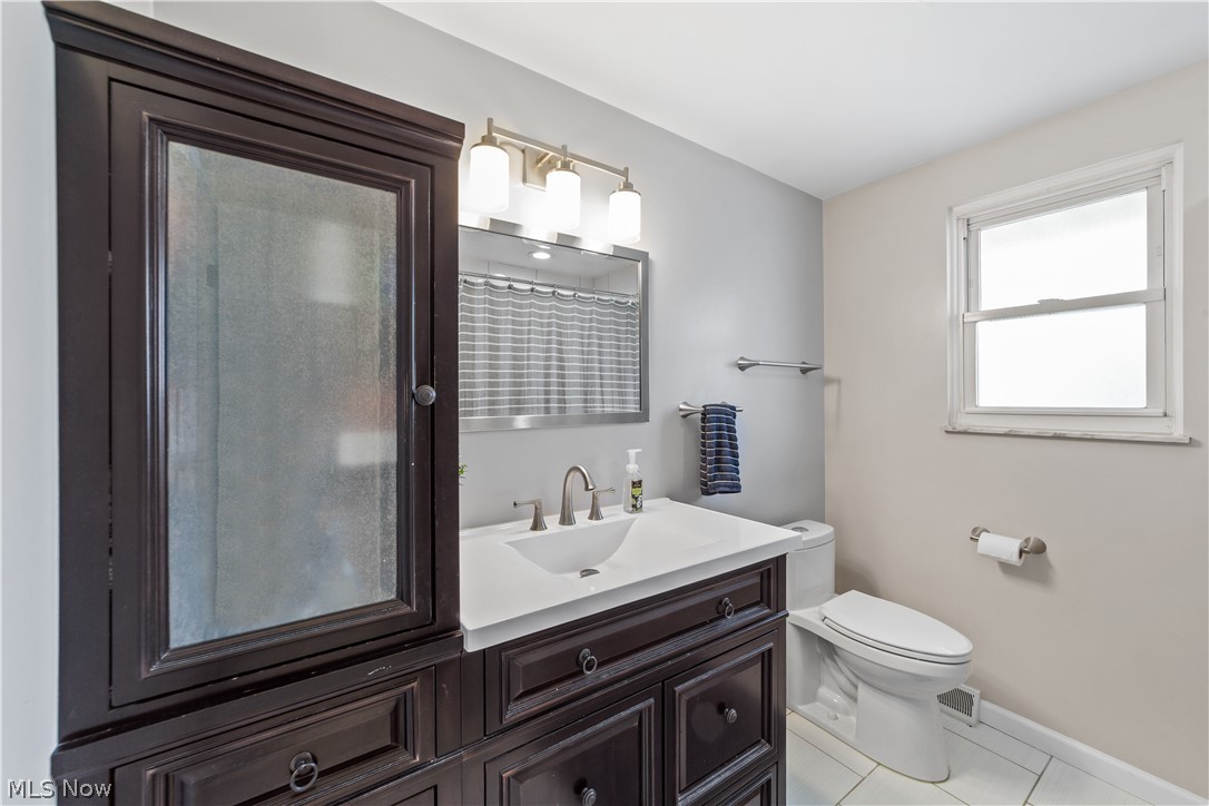 4040 W 213th Street Fairview Park OH 44126