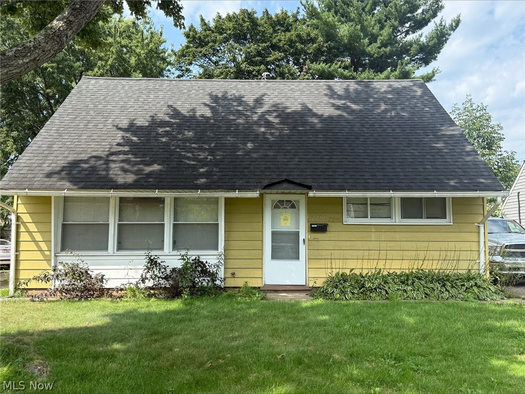 2230 Larchdale Drive Cuyahoga Falls OH 44221
