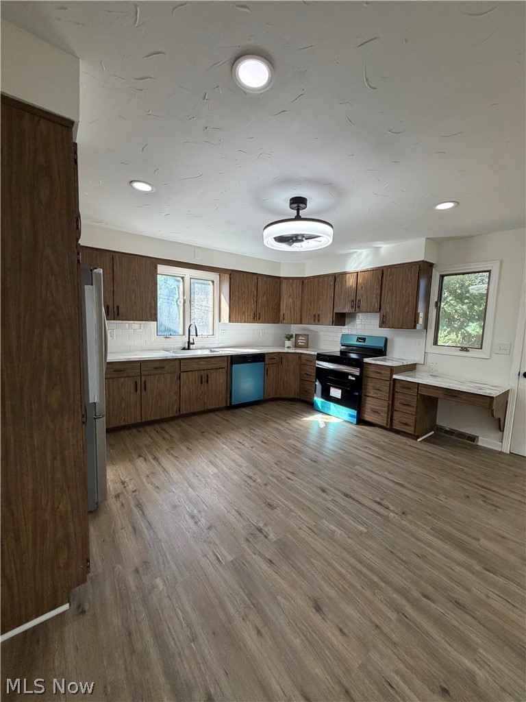 21561 Maydale Avenue Euclid OH 44123
