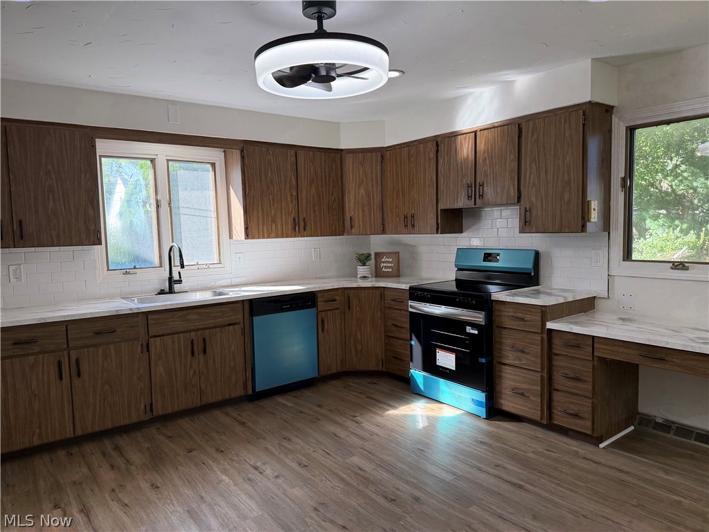 21561 Maydale Avenue Euclid OH 44123