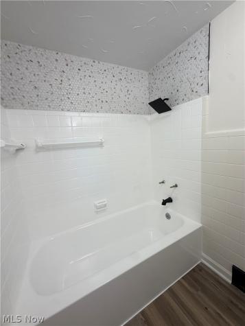 21561 Maydale Avenue Euclid OH 44123