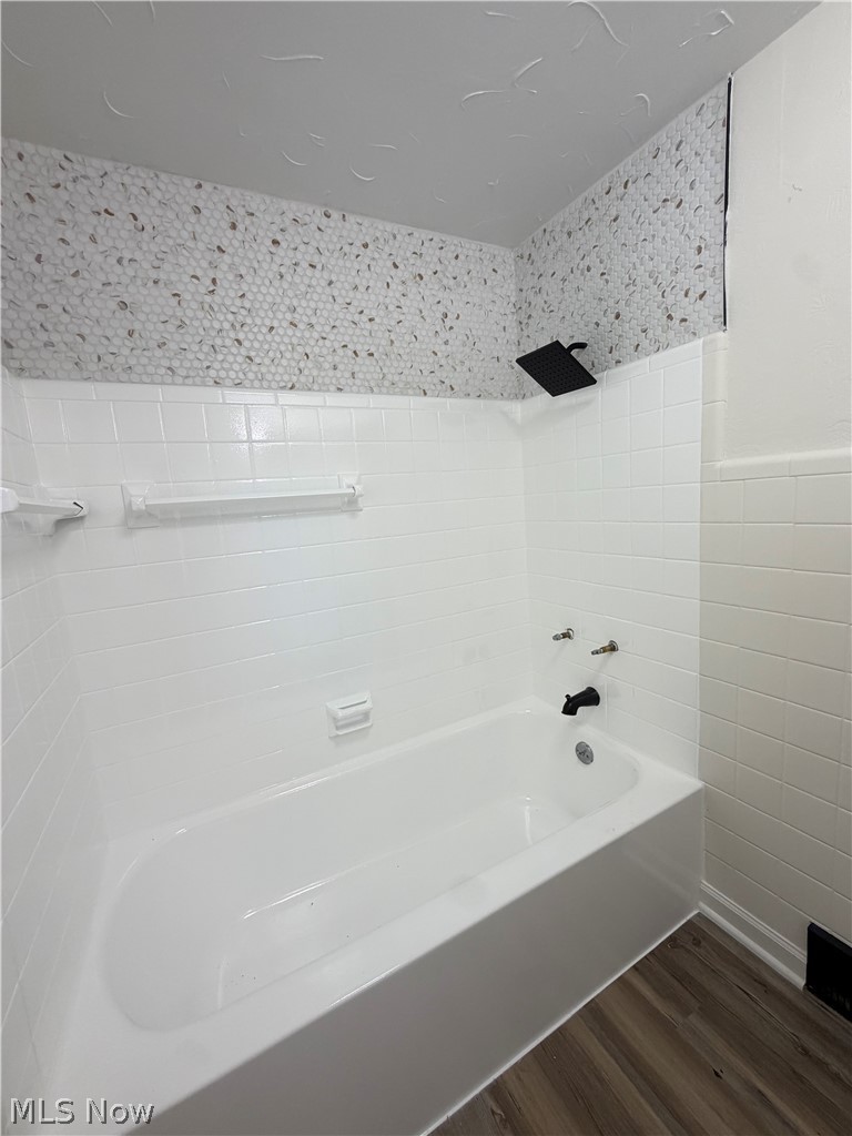 21561 Maydale Avenue Euclid OH 44123