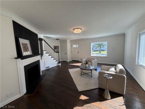 21561 Maydale Avenue Euclid OH 44123