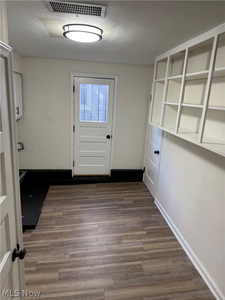 21561 Maydale Avenue Euclid OH 44123