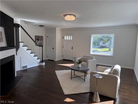 21561 Maydale Avenue Euclid OH 44123