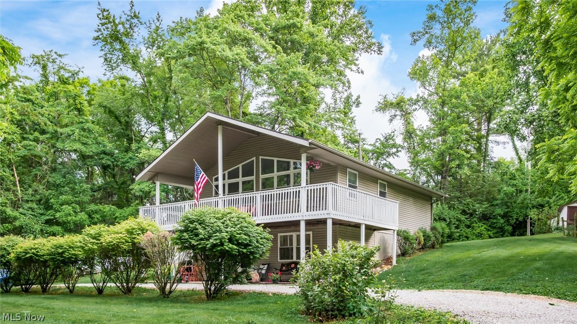 7945 Lakeview Drive Nashport OH 43830