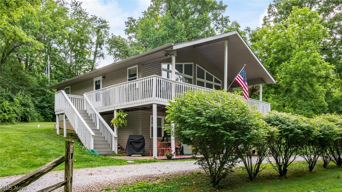 7945 Lakeview Drive Nashport OH 43830