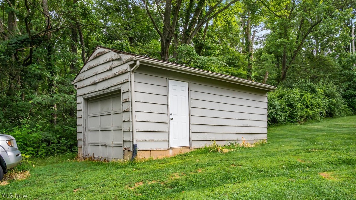 7945 Lakeview Drive Nashport OH 43830