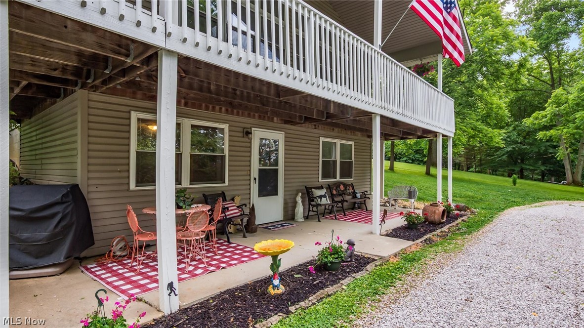 7945 Lakeview Drive Nashport OH 43830