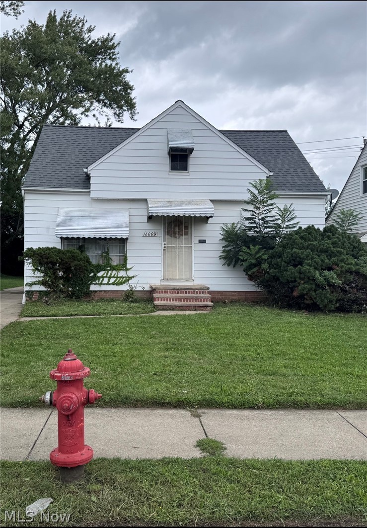 16009 Edgewood Avenue Maple Heights OH 44137