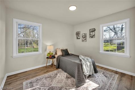 25595 Highland Road Richmond Heights OH 44143